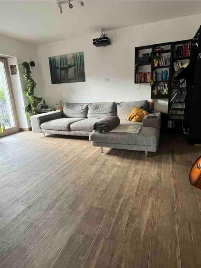 Luce Private Deluxe Apartment Near The Station Tirano Eksteriør bilde